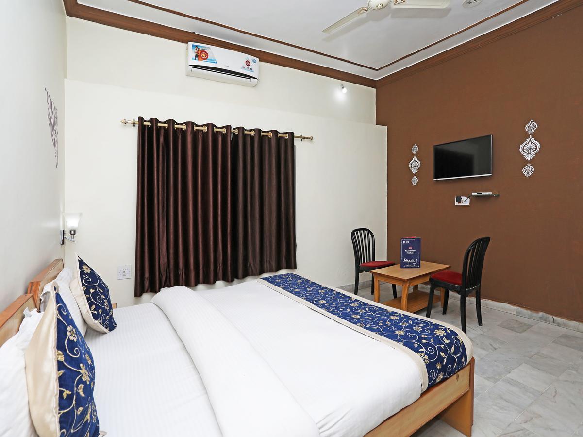 Oyo 10936 Rajasthan Resort Pushkar Exteriör bild