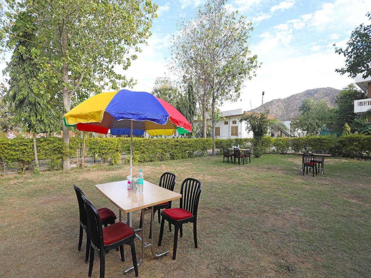 Oyo 10936 Rajasthan Resort Pushkar Exteriör bild