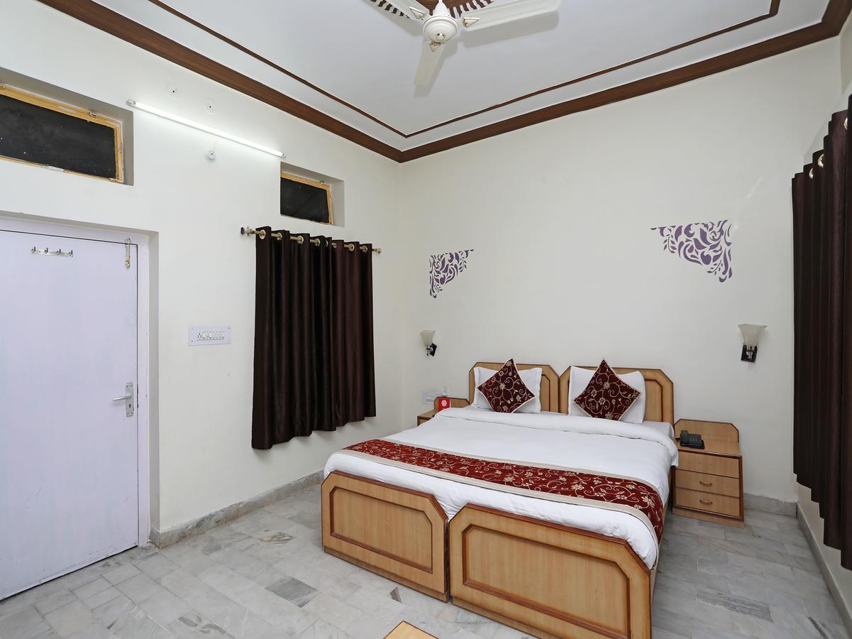 Oyo 10936 Rajasthan Resort Pushkar Exteriör bild