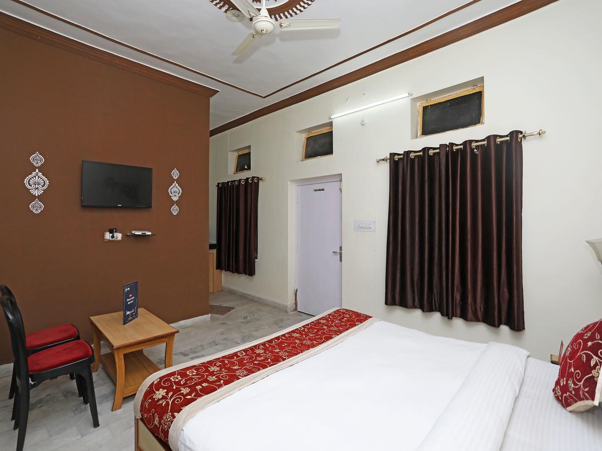 Oyo 10936 Rajasthan Resort Pushkar Exteriör bild