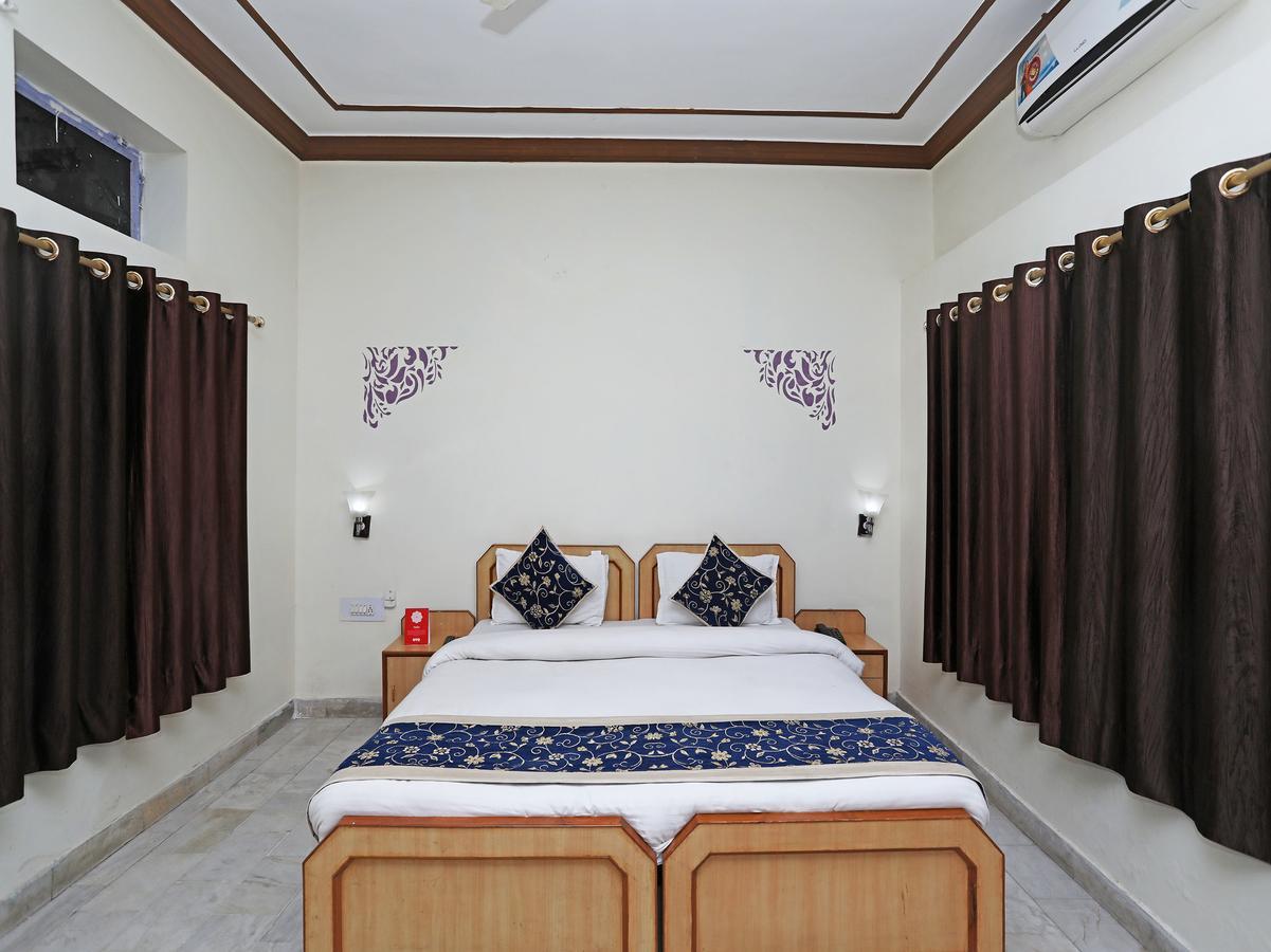 Oyo 10936 Rajasthan Resort Pushkar Exteriör bild